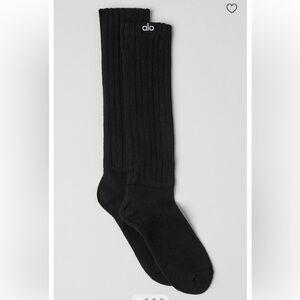 NWT ALO Yoga Black Scrunch Socks Size M